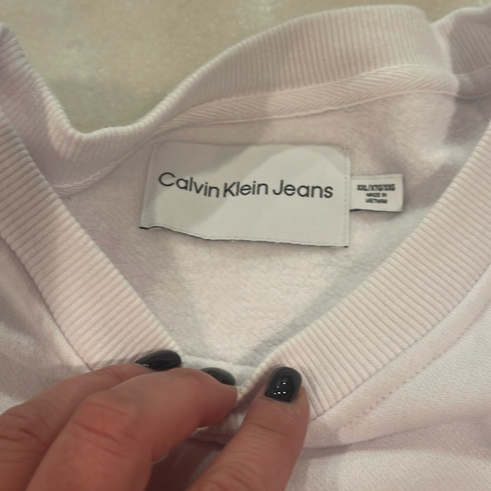 White Calvin Klein Lounge long sleeve shirt and matching drawstring pant